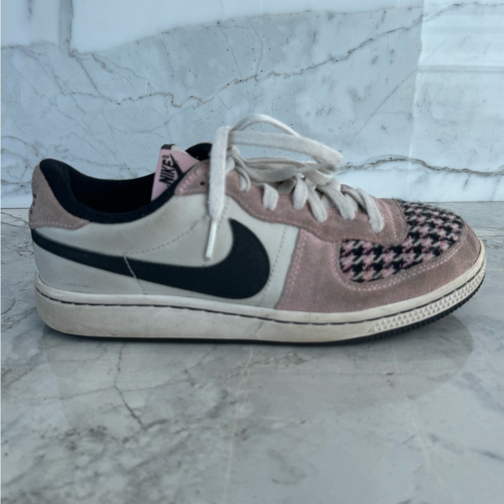 Vintage Nike dunks blank and pink houndstooth